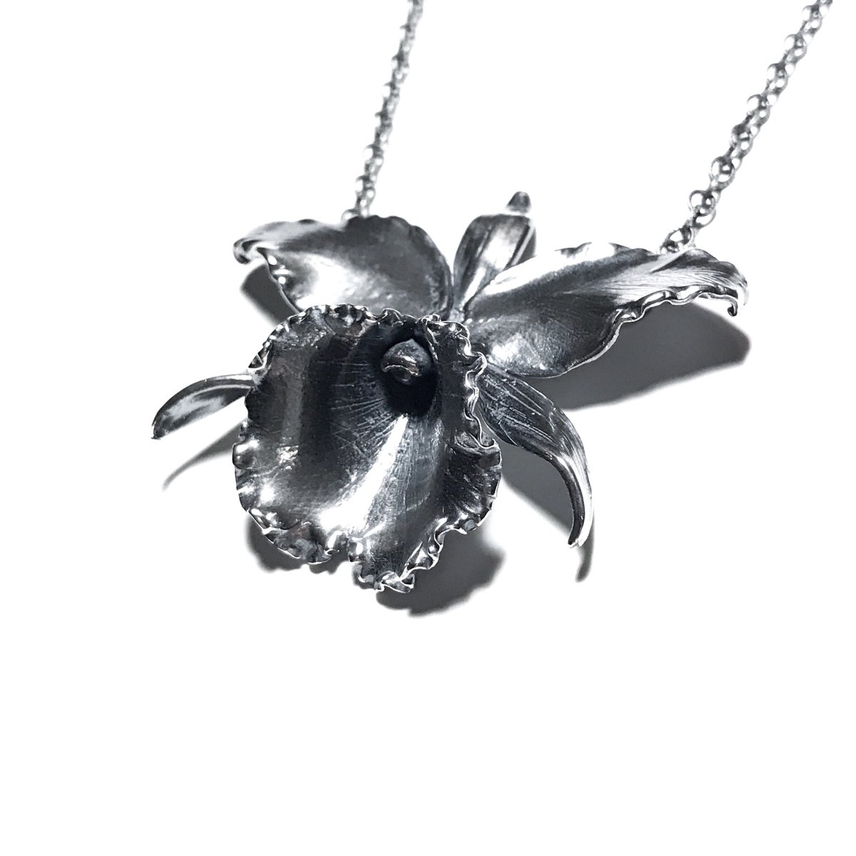 Cattleya pendant in sterling silver Arcana Obscura