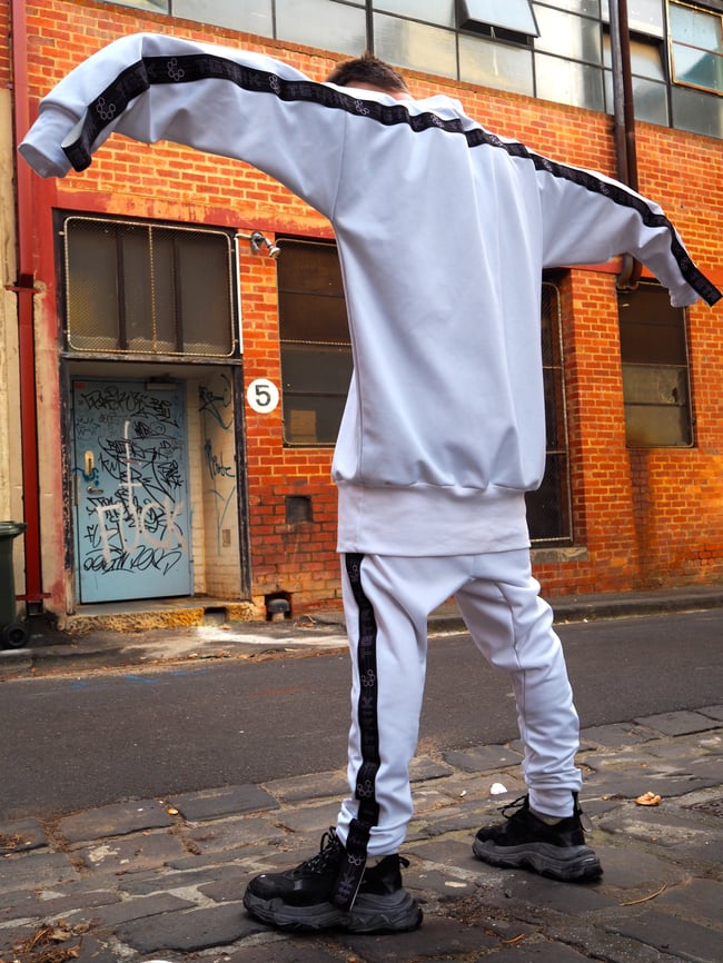 BRIGHT_WHITE TRACK SUIT