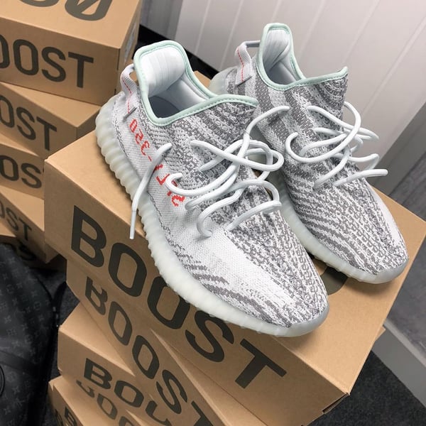 Image of Yeezy 350 Grey