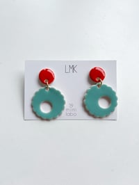 LMK x MINI LABO Paire de boucles d’oreilles céramique POMPON lagon