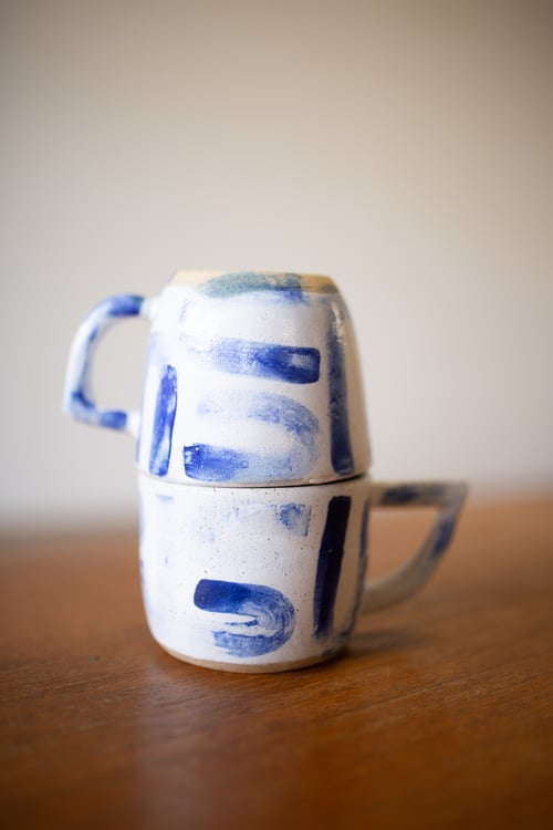 Image of Uuu Blue Beak Handle Mug