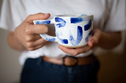 Image of Uuu Blue Beak Handle Mug