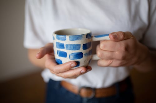 Image of White and Blue Brick Beak Handle Mug