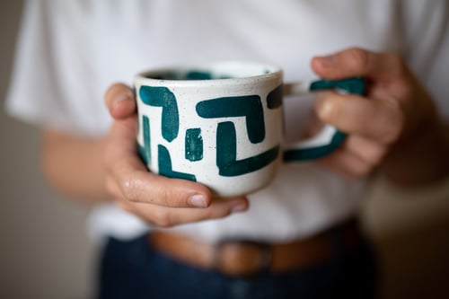 Image of L White and Green Beak Handle Mug