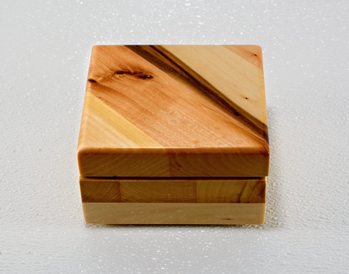 Reclaimed Wood Custom Jewelry Keepsake Box, Rustic Gift 