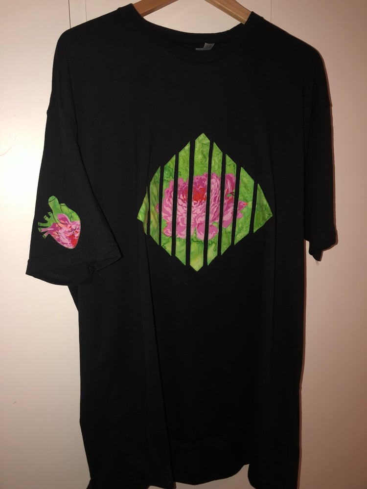 Image of Unisex Heart Patch Tee 2XL