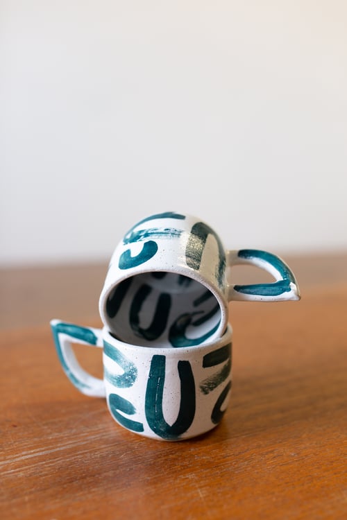 Image of Uuu Green Beak handled Mug