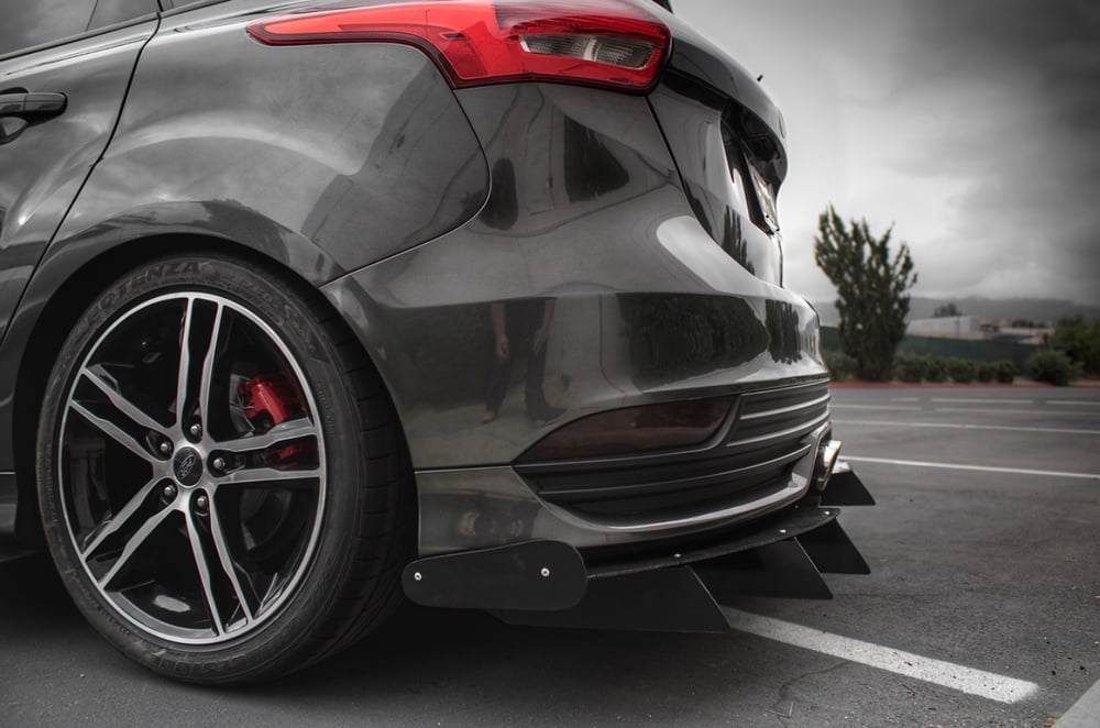 DownForceSolutions — 2013 - 2018 Ford Focus ST “V2” rear diffuser