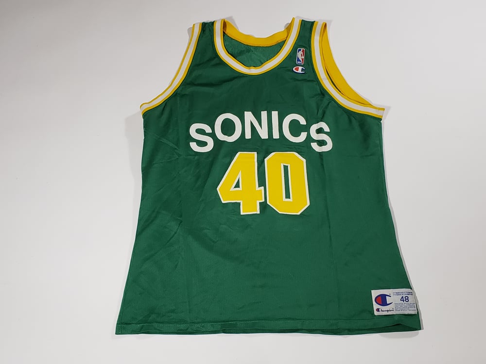 Survival of the Flyest — Sonics Kemp champion jersey