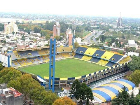 Image of ROSARIO CENTRAL BUCKET HAT