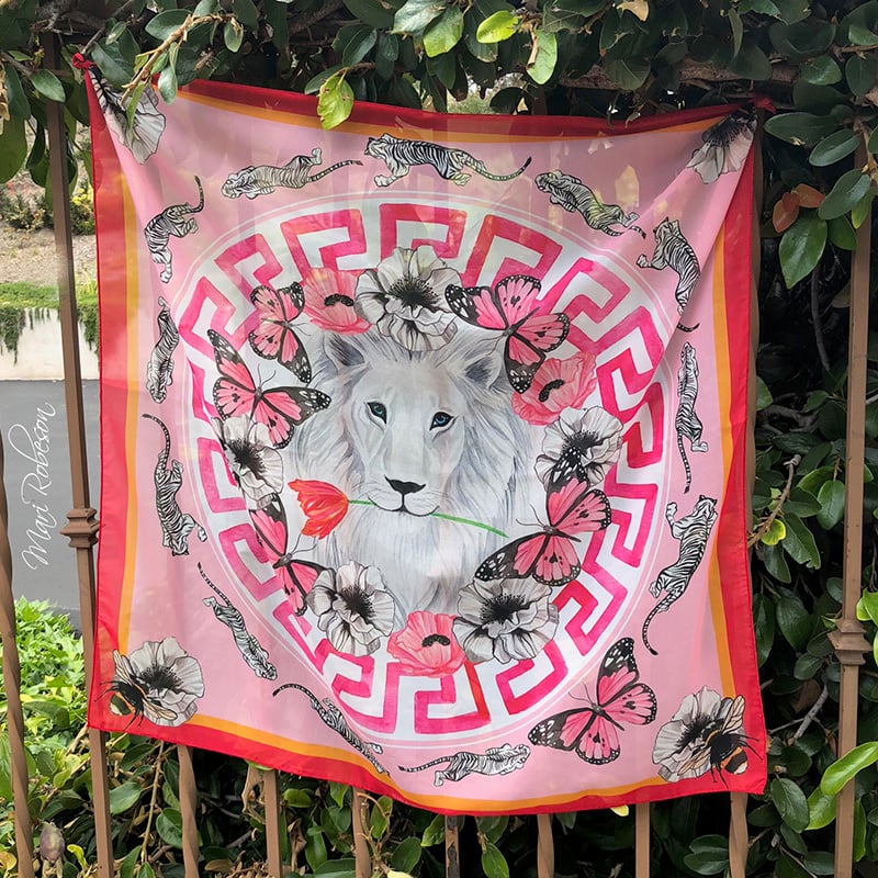 Image of White Lion Scarf