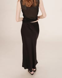 Image 5 of Falda Satén Negra Talmas