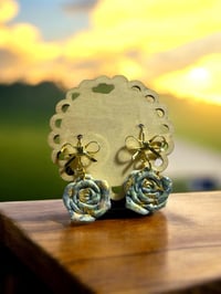 Image 2 of Floral Gold Flake Bow Earring