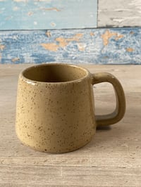 Image 5 of Stumpy smiley cup.