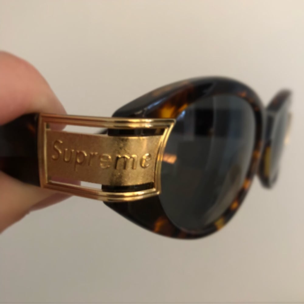 Image of Supreme Plaza Sunglasses / Tortoise