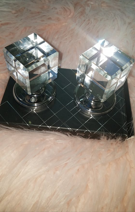Image of GIANT CRYSTAL GLASS DOOR KNOB