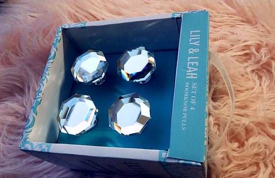 Image of 4 set Crystal Lily & Leah Glass Drawer Knobs