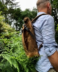 Image 5 of Backpack medium size rucksack in waxed canvas, with leather front pocket and bottom