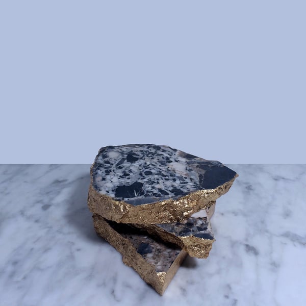 Image of Dessous de plat pierre et feuilles d'or