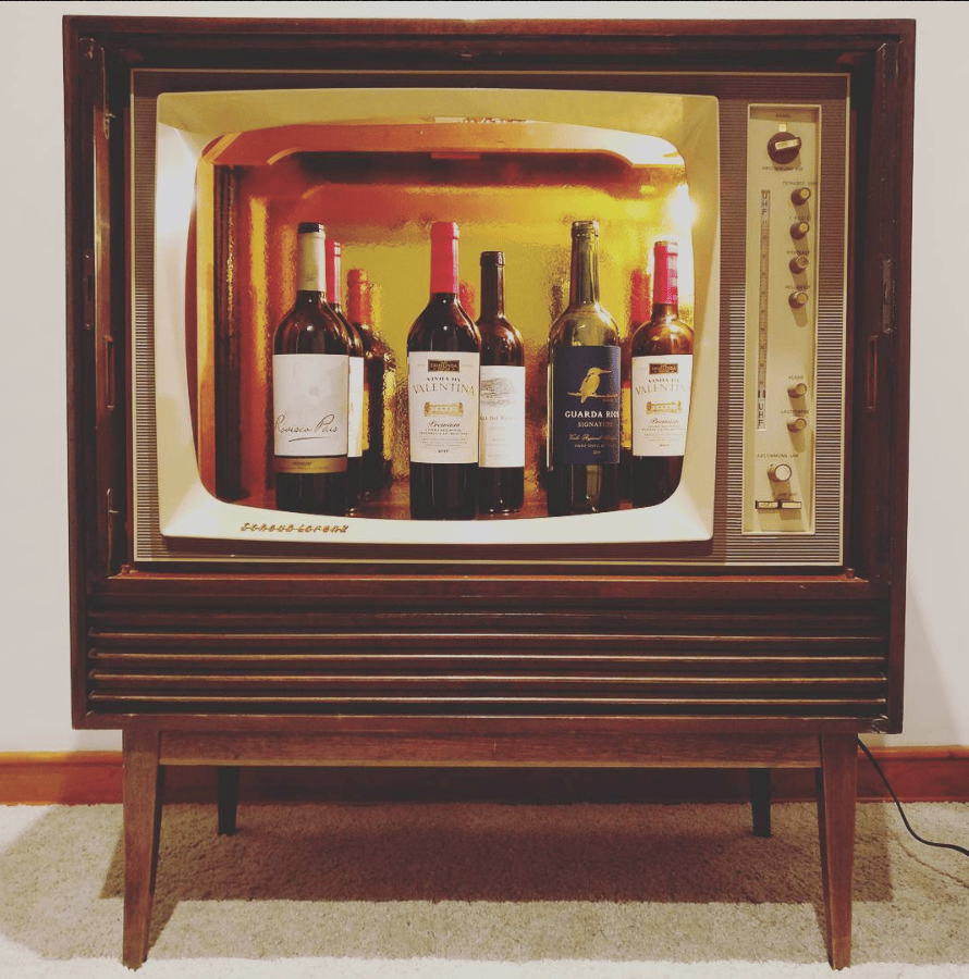 Image of Old TV Bar