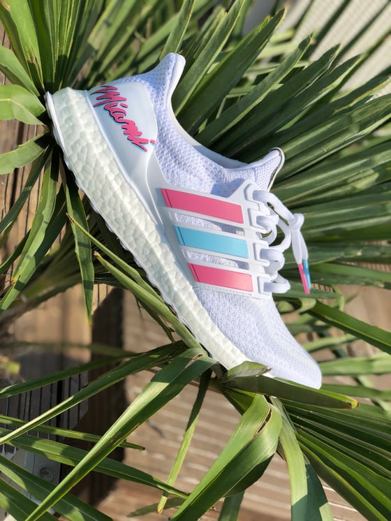 Ultra boost 4.0 iridescent hot sale