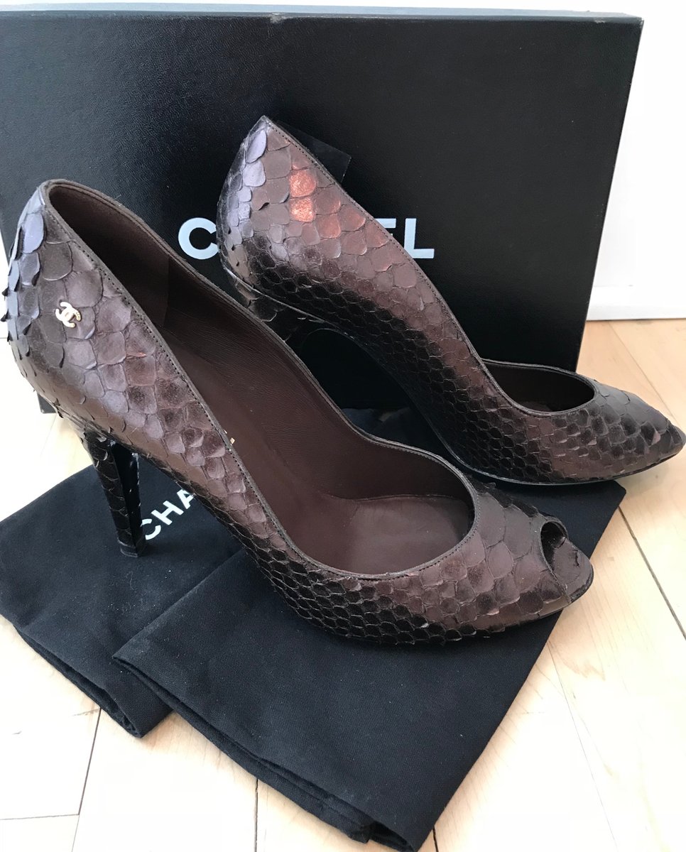 wide womens shoes with arch support