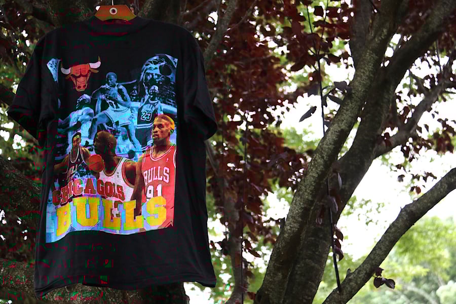 Image of Rare 1996 Vintage "CHICAGO BULLS 1996 NBA Champions" Deadstock Double-Sided Rap Tee Sz: Large