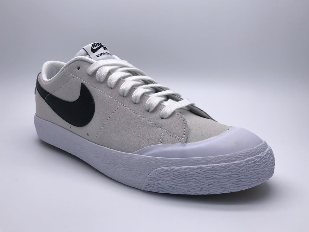 blazer zoom low xt