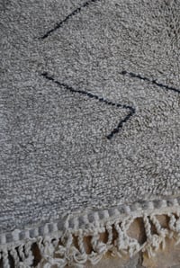 Image 4 of Tapis gris "Brija"