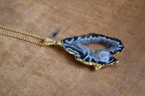 Image of The Agate Druzy Slice necklace