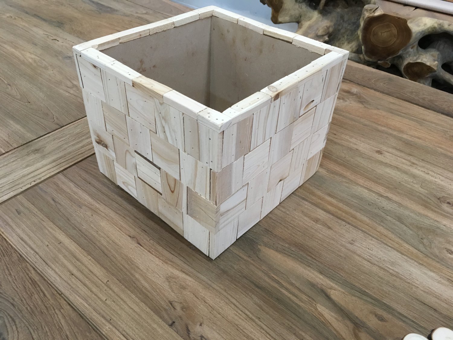 Image of Handmade Pattern Garden Box / Square Vase