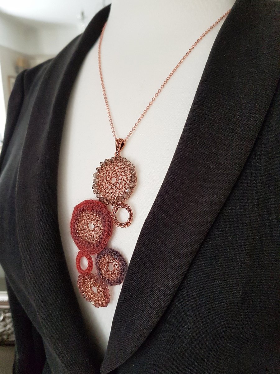 Image of CIRCLES NECKLACE