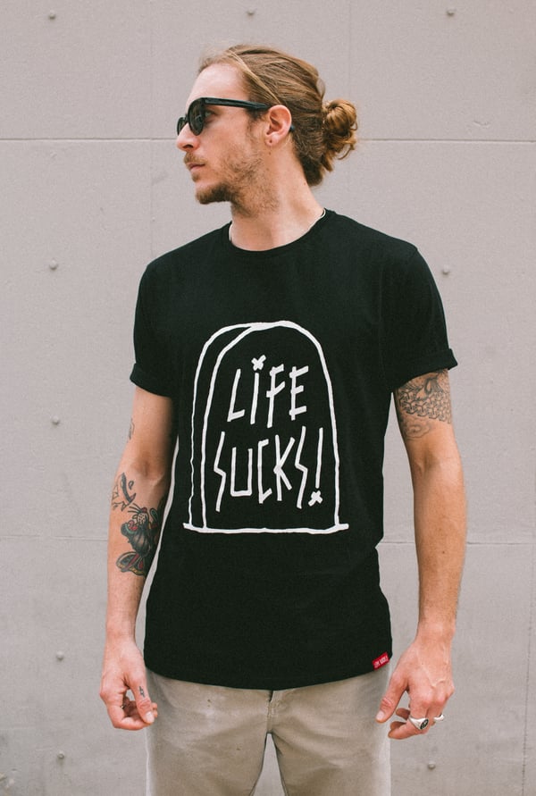 Image of BASIC TEE - BLACK (SLIMFIT)