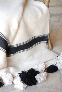Image 1 of Plaid en laine écru et noir