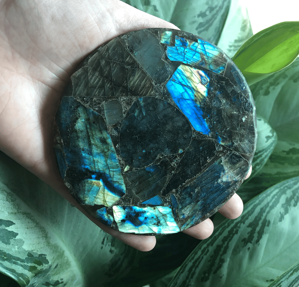 Image of Magical Labradorite Disc Plate (with stand)