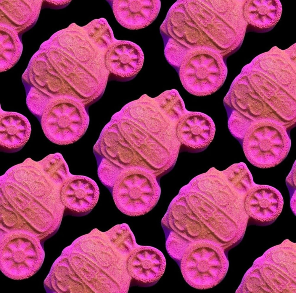 Image of Pink carriage bath bomb