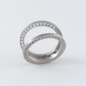 Image of INFINITY FOLDING RING W/INTERNAL EDGE WHITE DIAMONDS