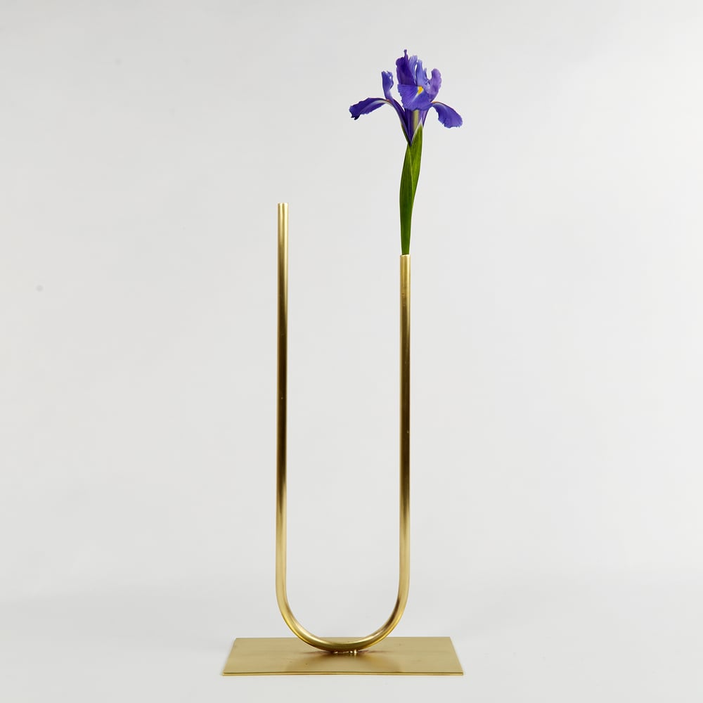 Image of Vase 00271 - Uneven U Vase