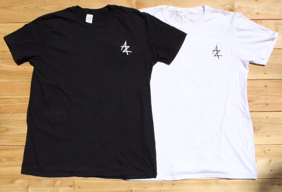 Image of Minimalist tee