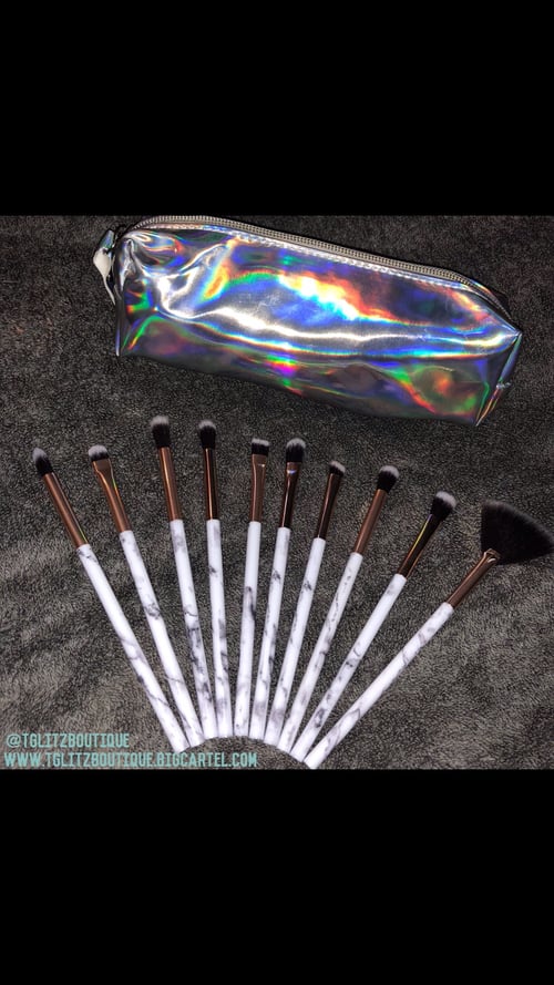 Image of TGLITZBOUTIQUE 10 piece makeup brush set! ✨