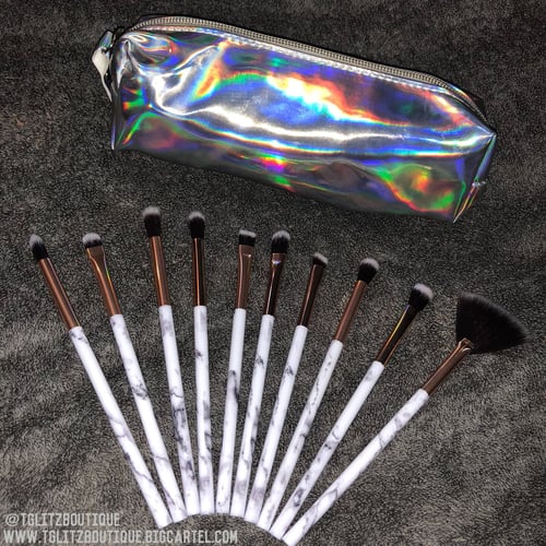 Image of TGLITZBOUTIQUE 10 piece makeup brush set! ✨