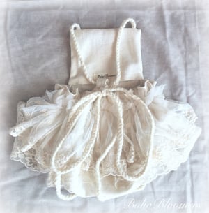 Image of Linen & Lace Cream