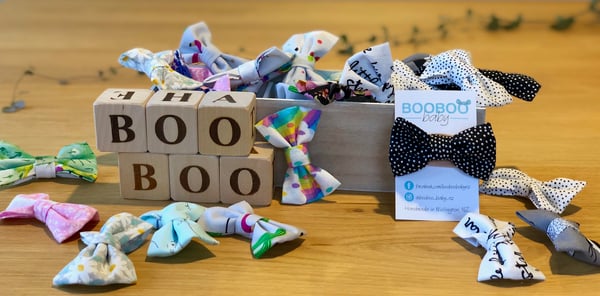 Image of Bows 