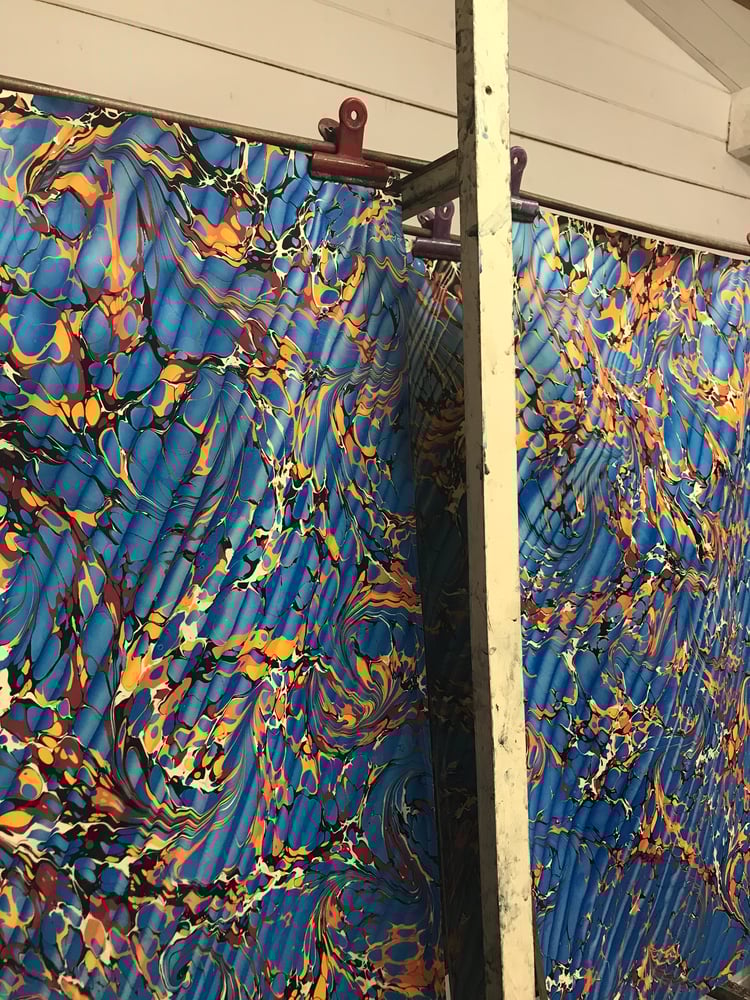 Image of Marbled Paper #40 'Bright blue Spanish Ripple'