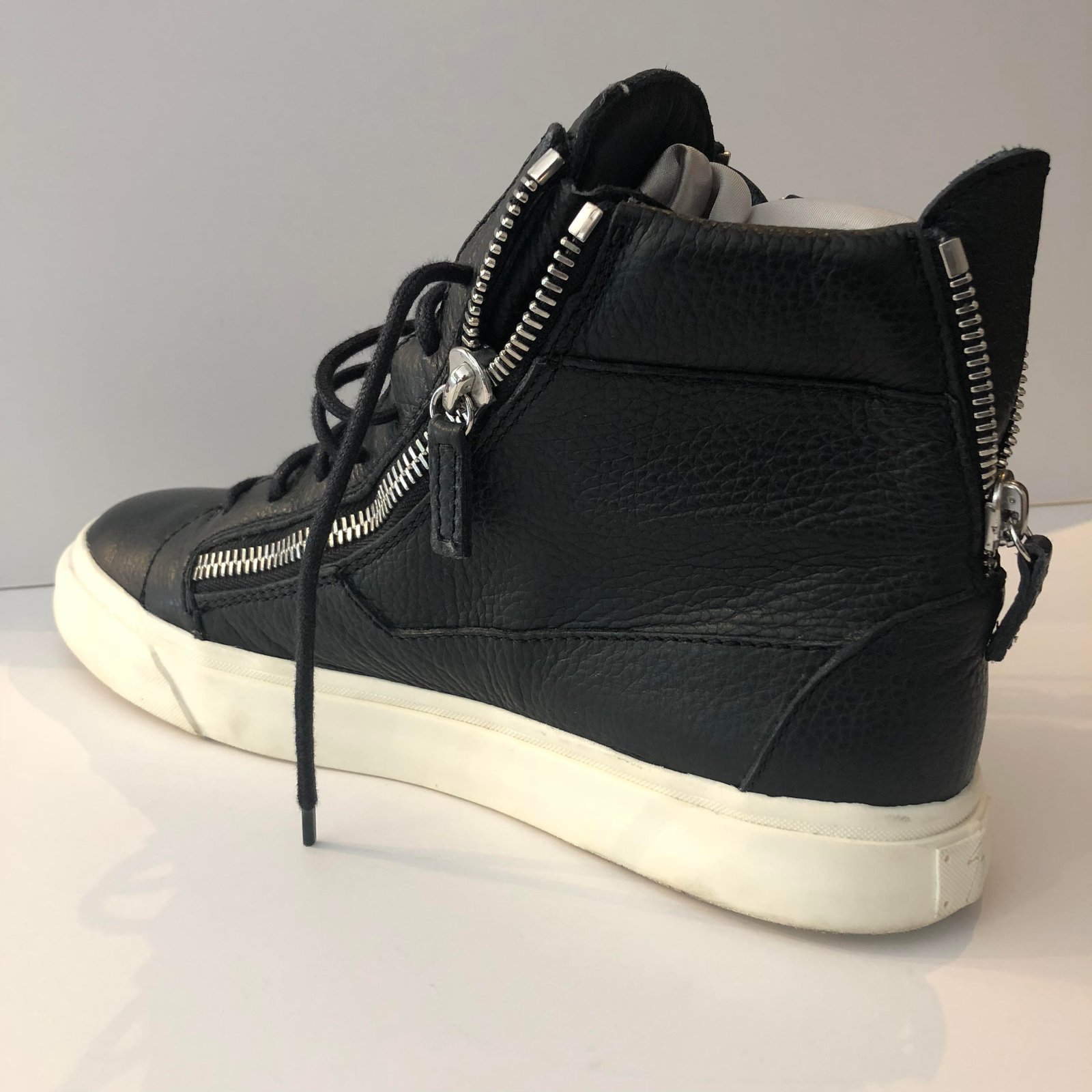 Giuseppe zanotti mens high on sale top