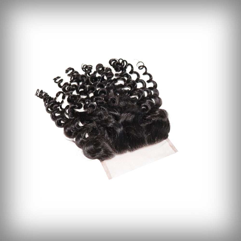 Image of Mink Curly Closure