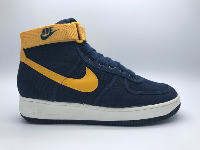 Image of NIKE AIR FORCE 1 HIGH CVS SC "MICHIGAN"