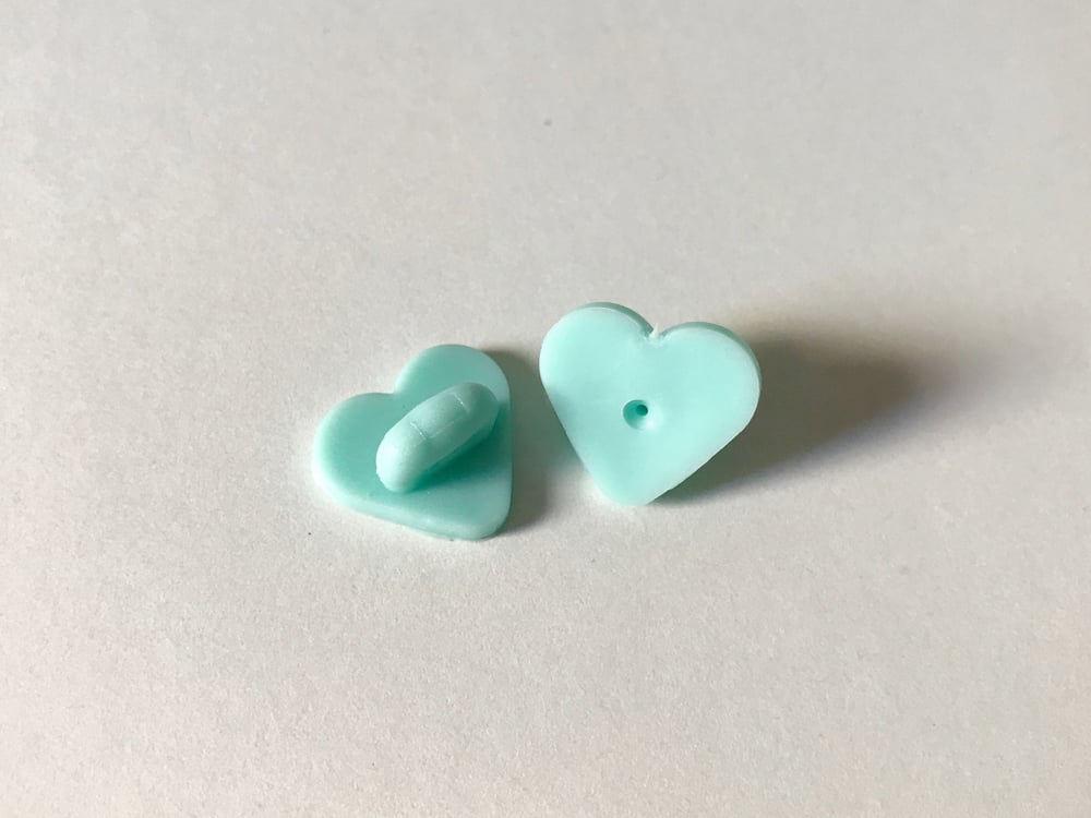 Image of Rubber Heart Clutch