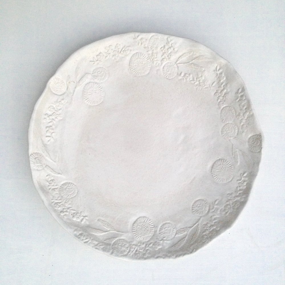 Image of Australian Lace Presentation Plate (15116)