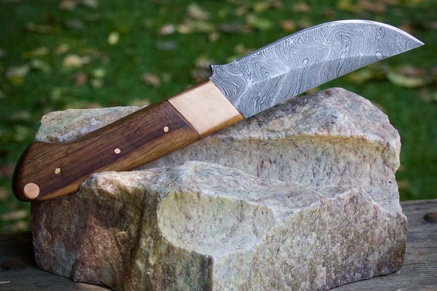 Image of Damascus steel fixed blade knife